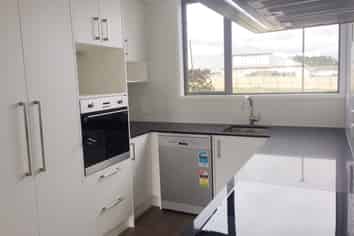 196 Seventh View Ave, Beachlands