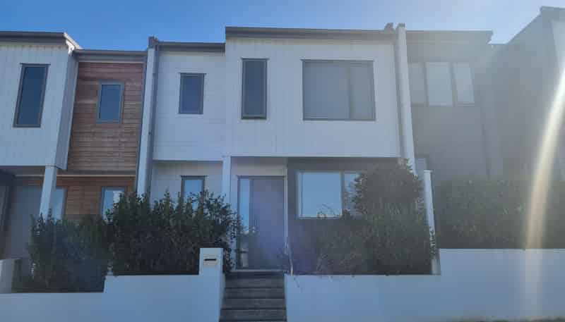 196 Seventh View Ave, Beachlands