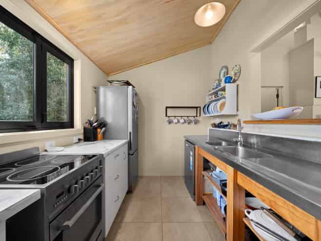 8 Hawkins Drive, Martinborough