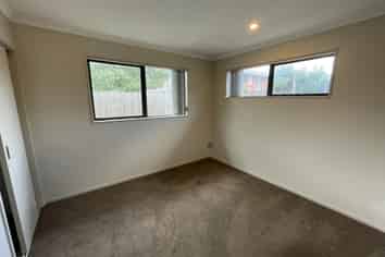 8a Tawa Crescent, Manurewa