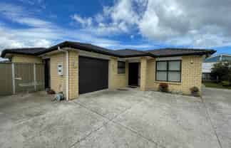 8a Tawa Crescent, Manurewa