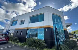 Functional and Refurbished Mt Wellington Office