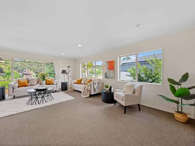 8 Landvale Court, Browns Bay