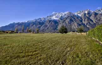 9 Cunninghams Drive, Jacks Point