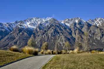 9 Cunninghams Drive, Jacks Point