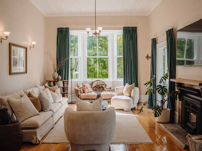 14 Nelson Street, Helensville