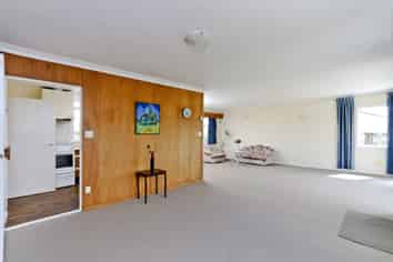 15 Tiverton Road, Avondale