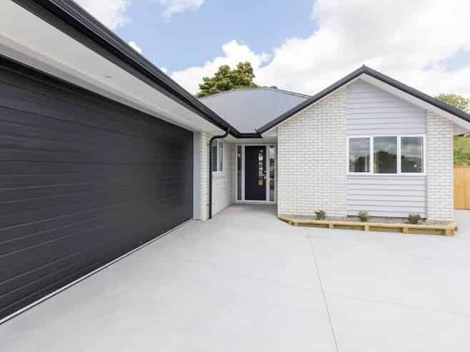 Ditch the Tools. Build Profits with a Franchise