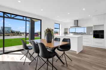 2 Dynes Road, ROLLESTON