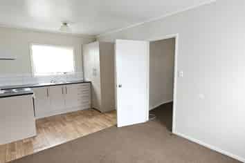 326A Roscommon Road, Clendon Park