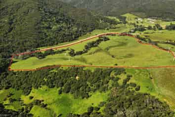 593 Port Charles Road, Port Charles