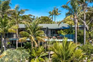 67 Kennedy Point Road, Surfdale