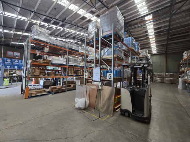 Extensive & Modern industrial Packaging House 