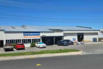 Extensive & Modern industrial Packaging House 