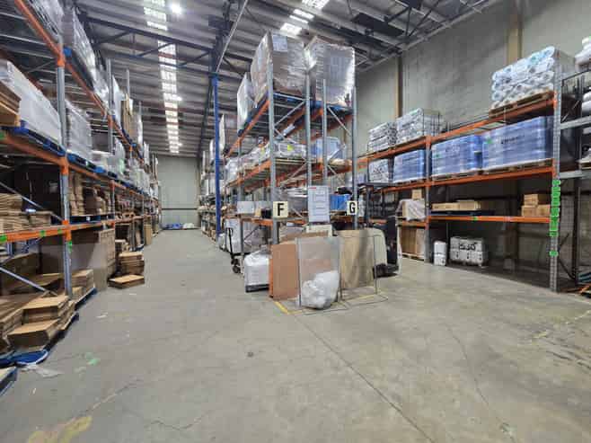 Extensive & Modern industrial Packaging House 