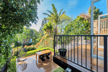 11D Cathedral Place , Parnell