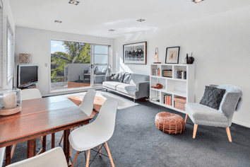 11D Cathedral Place , Parnell