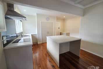 1/16 Northcote Road, Takapuna