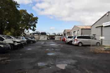 330m2 Glendene Industrial