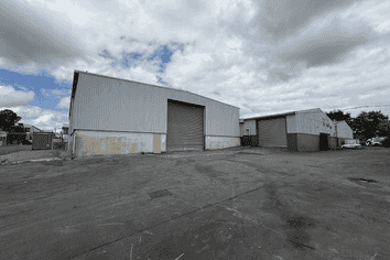 Strictly Warehouse | 717m²