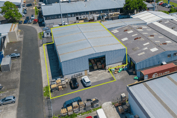 Strictly Warehouse | 717m²