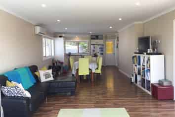 70 Beachlands Road, Beachlands