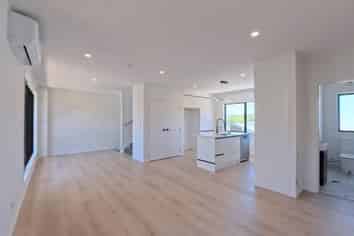 C/7 Titirangi Road, New Lynn