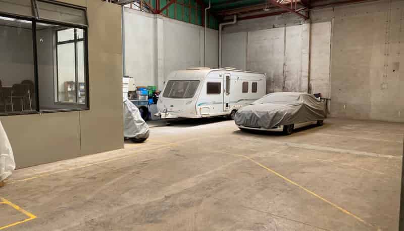 15 Riri Street, Mangakakahi