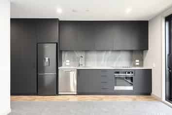 305/2 Launch Road, Hobsonville