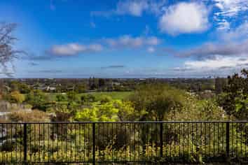 36 Glenelg Spur, Hillsborough