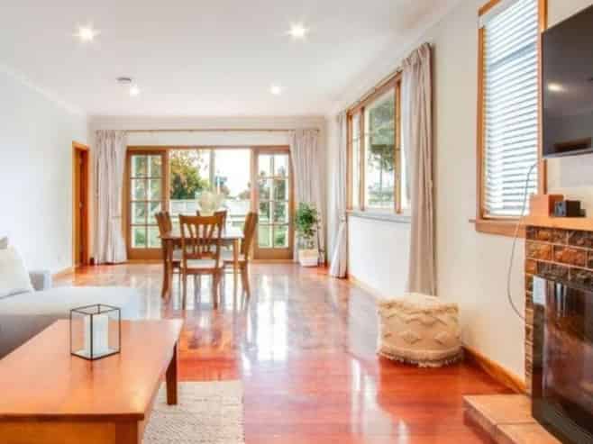 215 Park Road North, Parkvale