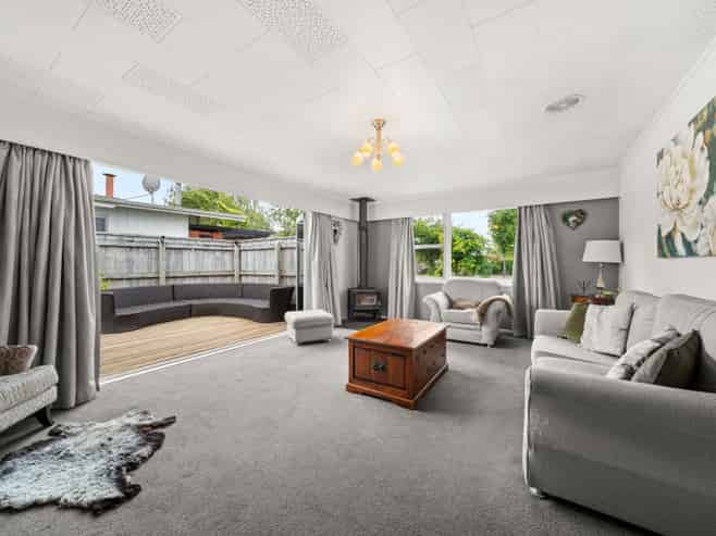 17 Plunket Street, Masterton