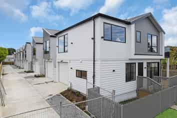 8/71 Wintere Road, Papatoetoe