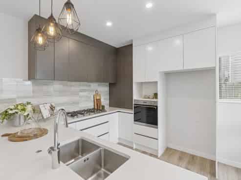 9 Survila Street, Takanini