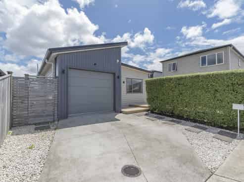 9 Survila Street, Takanini