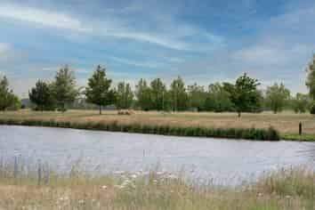 199 Lake Hood Drive, Huntingdon