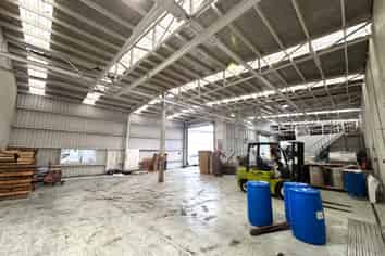 Practical warehouse in Papakura