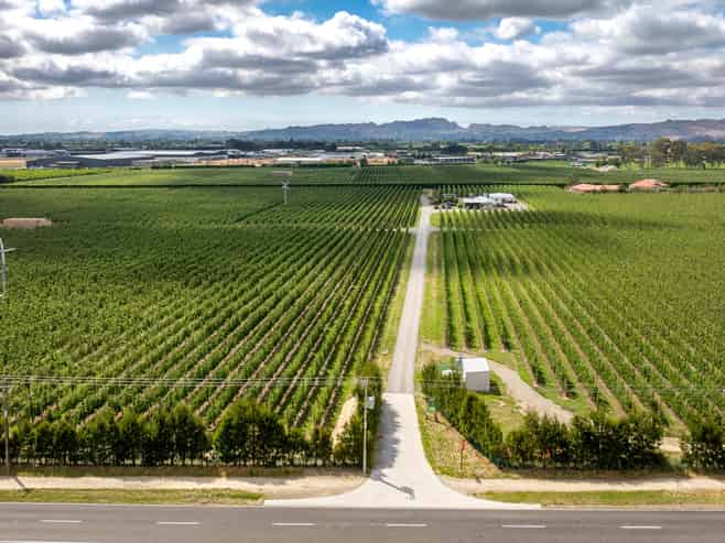 116 and 11 Stock Road, Bridge Pa