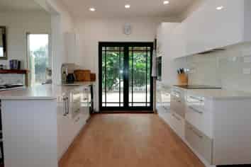 52 The Esp, Raumati South