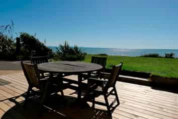 52 The Esplanade, Raumati South