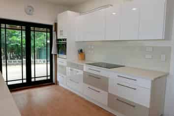 52 The Esp, Raumati South