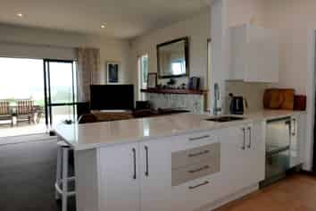 52 The Esp, Raumati South