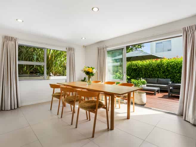 6 Tuatini Place, Long Bay