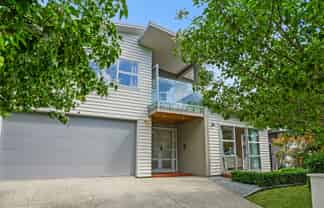 6 Tuatini Place, Long Bay