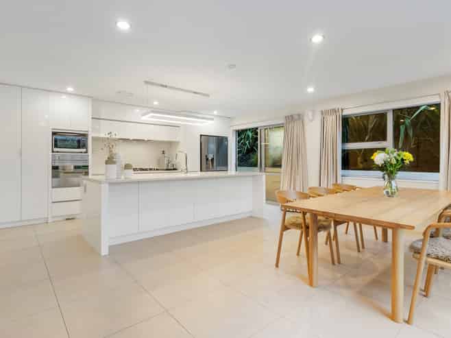 6 Tuatini Place, Long Bay