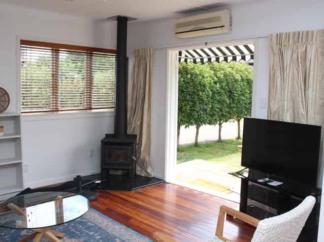 15a Sunset Street, Hilltop