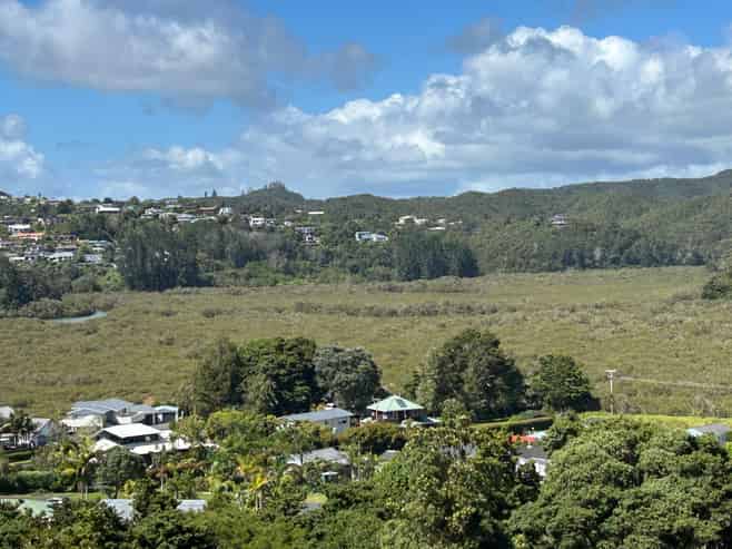 4 Coutts Ave, Paihia