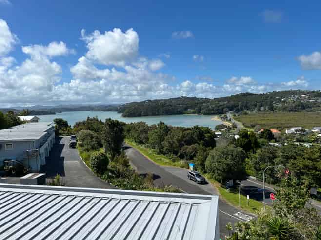 4 Coutts Ave, Paihia