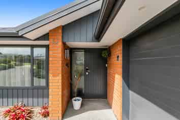 13 Porokaiwhiri Avenue, Helensville