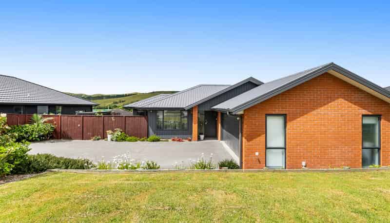 13 Porokaiwhiri Avenue, Helensville